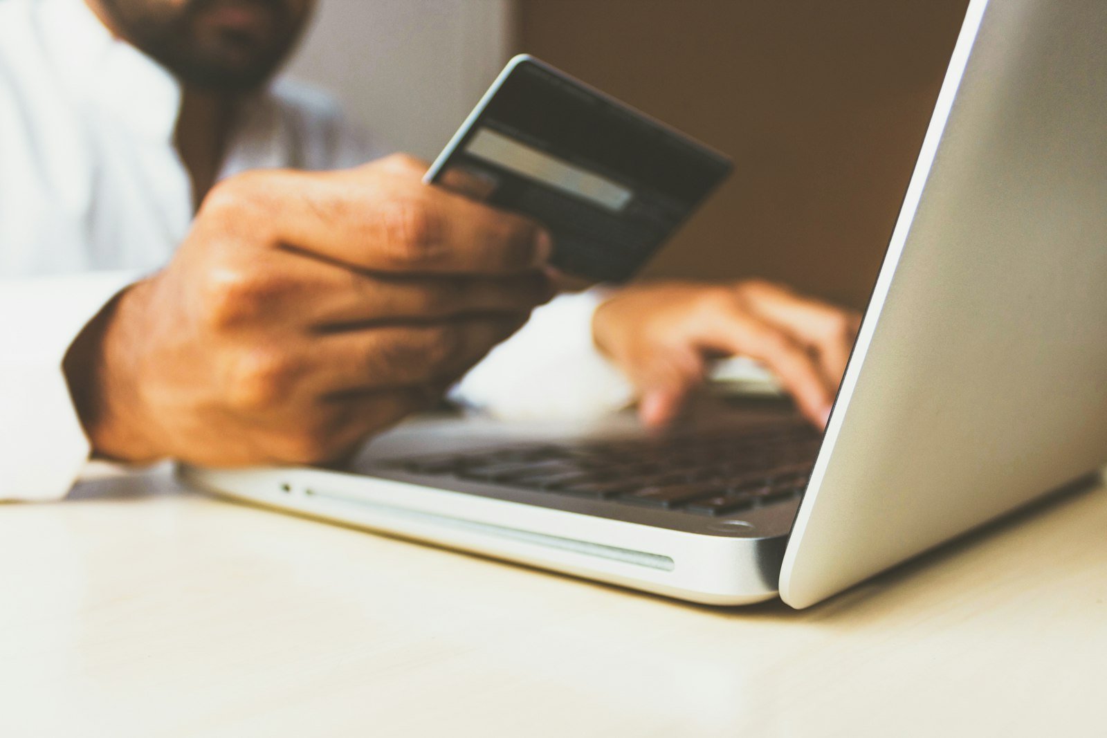 Online retail shopping experience